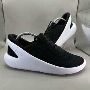 Kizik Roamer Slip On Handsfree Shoes Mens 9.5/Womens 11 Black White Sneakers
